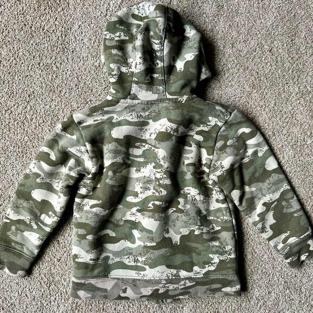 Carhartt Toddler Green Camo Hoodie - Picture 6 of 7
